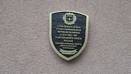 Odkritje spominskega obeležja na hiši družine Jagodnik  (6)